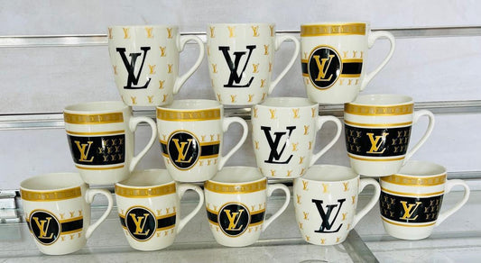 12 tasses Louis Vuitton